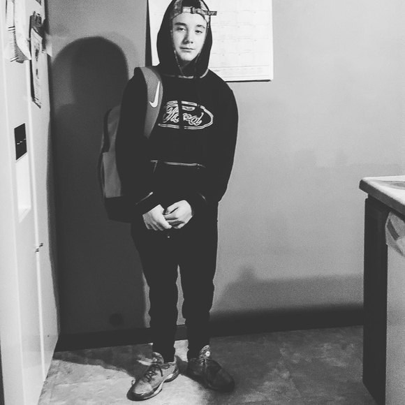 Meet your Posher, Rj - Picture 1 of 1